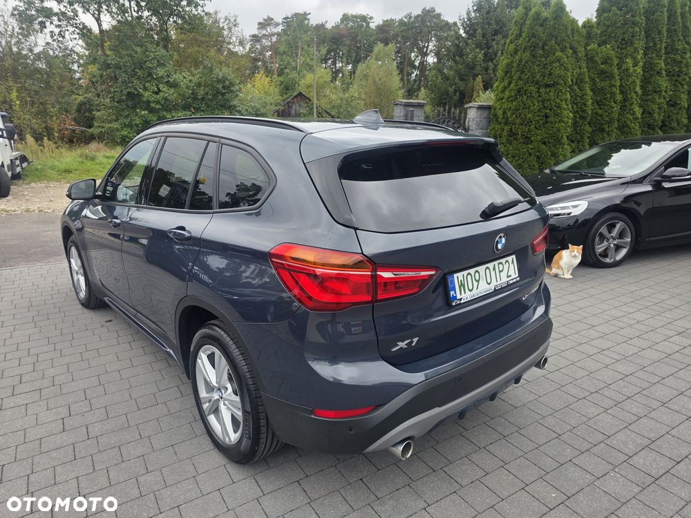 BMW X1 xDrive20d Sport Line - 7