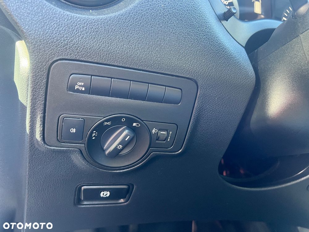 Mercedes-Benz VITO LONG 1.6 CDI 114KM 2019r - 29