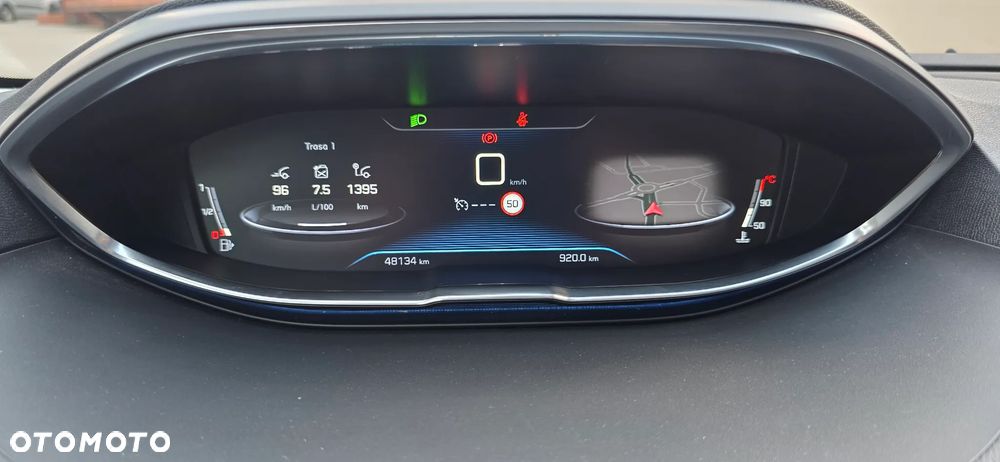 Peugeot 3008 1.2 PureTech Allure S&S - 26