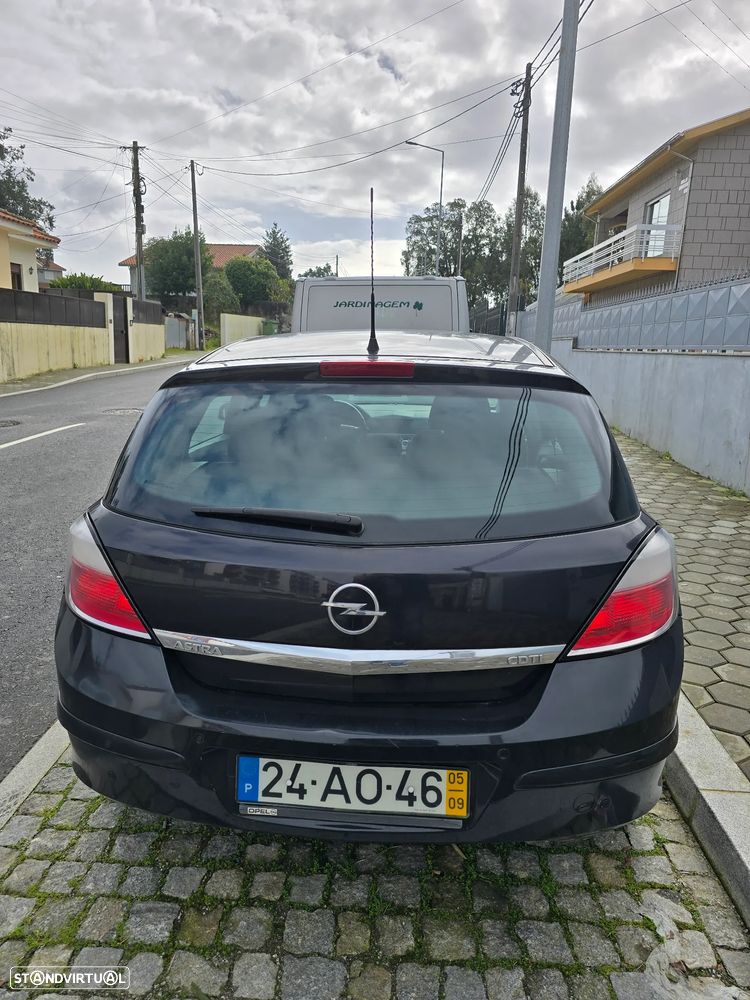 Opel Astra 1.3 CDTI Cosmo - 2