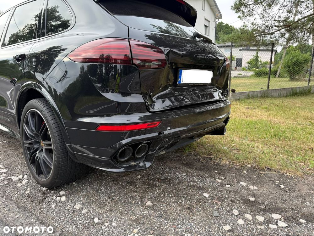 Porsche Cayenne - 5