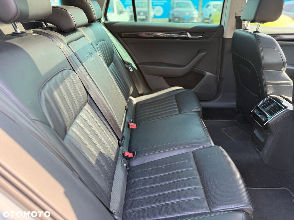 Skoda Superb 2.0 TSI 4x4 L&K DSG - 31