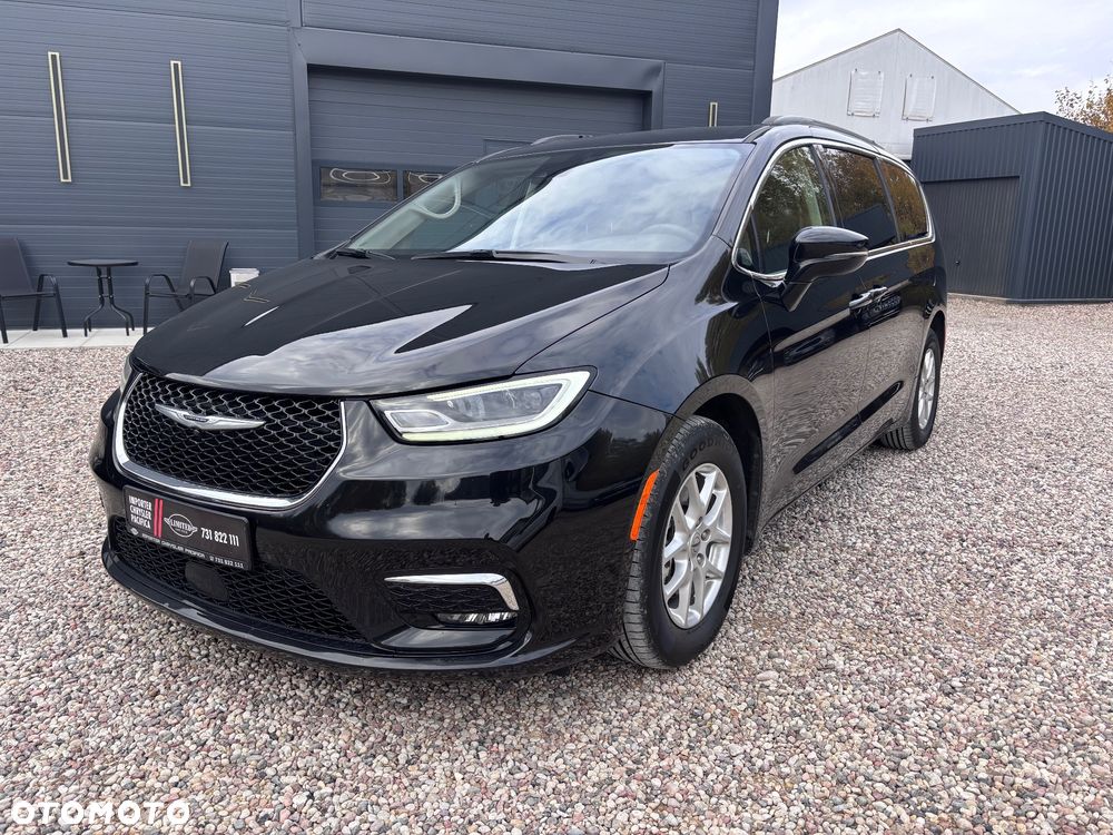 Chrysler Pacifica - 9