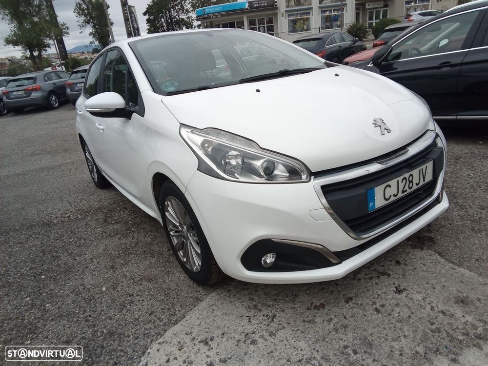 Peugeot 208 1.5 BlueHDi Active — fotografia 4