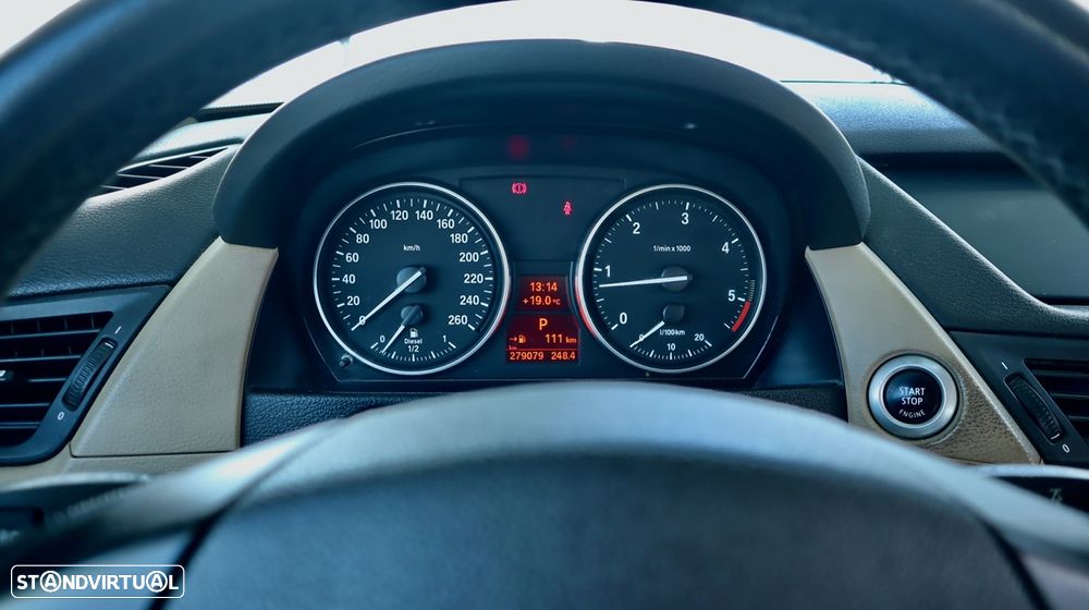 BMW X1 18 d sDrive Auto - 30