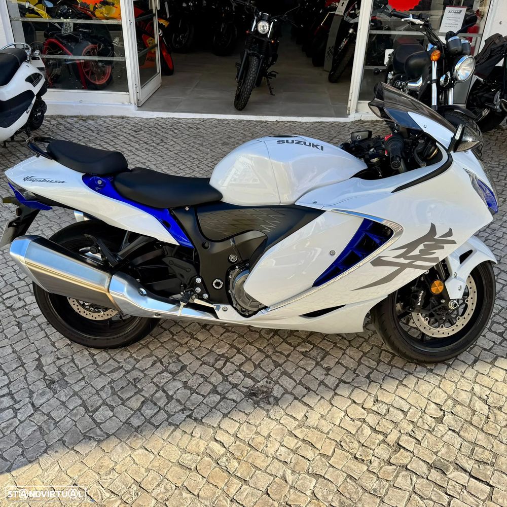 Suzuki Hayabusa GSX 1300 R - 22