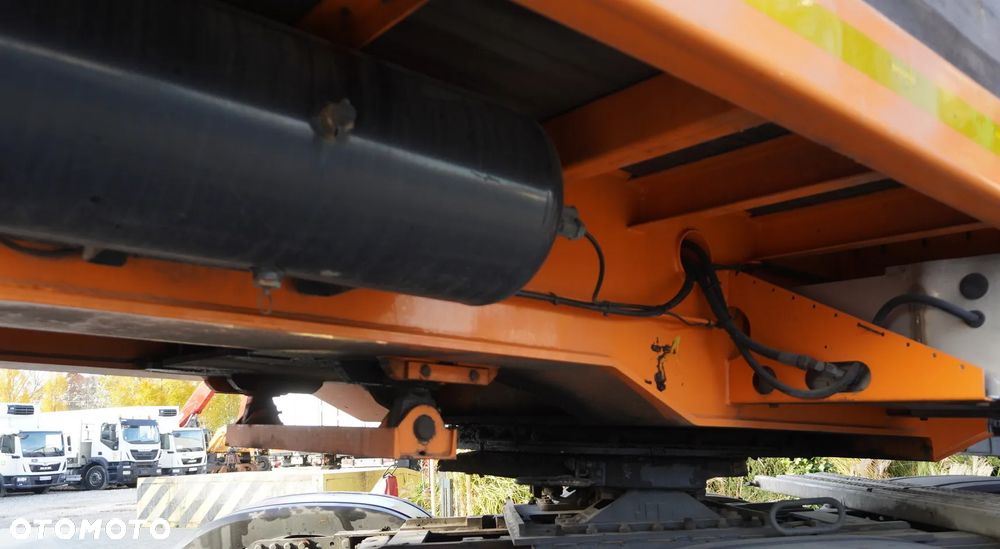 Broshuis 3ABD-48 61.0t / 40 ton ładowności / 3 osie skrętne / zawieszenie hydrauliczne - 26