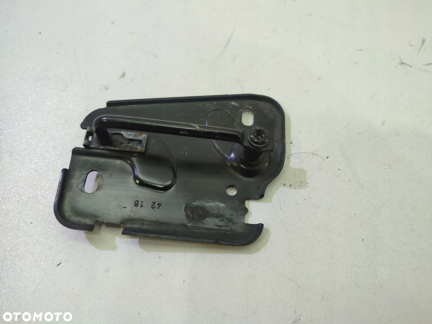 AUDI A3 8V RYGIEL MASKI 8V0823185C - 2