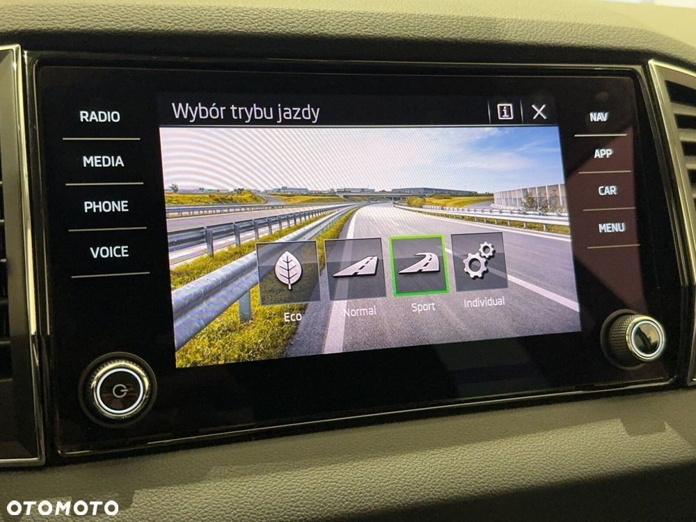 Skoda Karoq 1.5 TSI ACT Style DSG - 40