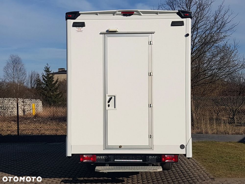Iveco DAILY KONTENER NISKOPODŁOGOWY 4,43x2,23x2,42 SKLEP FOODTRUCK BAR KLIMA KONIOWÓZ KAMPER - 16