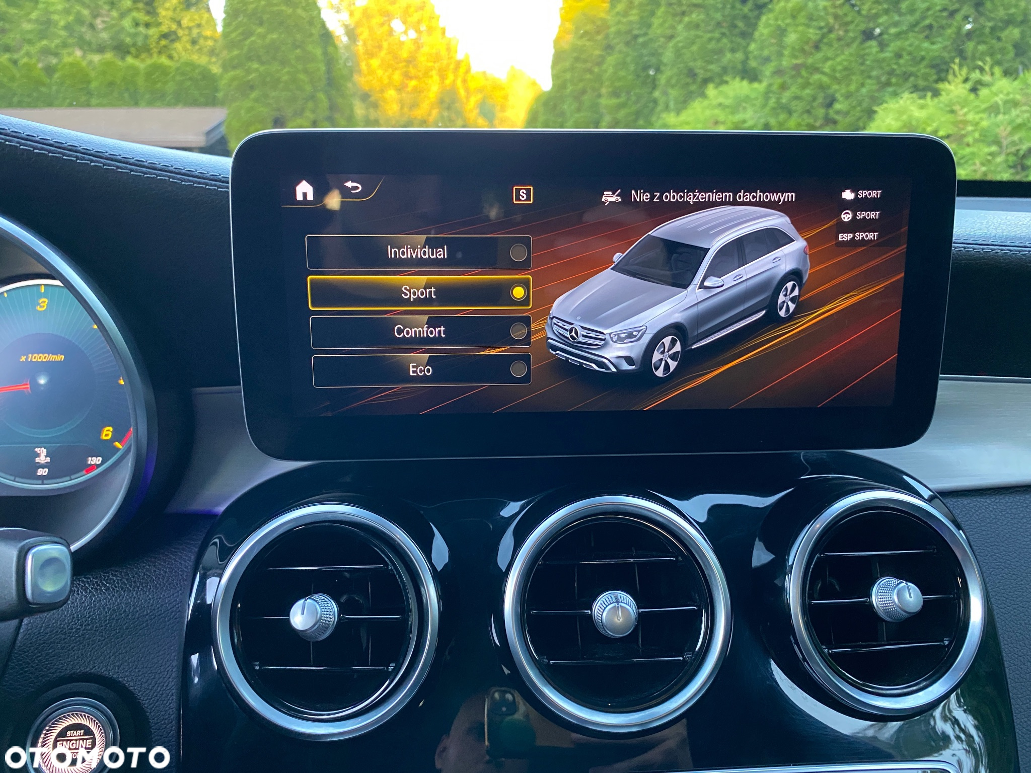 Mercedes-Benz GLC 220 d 4Matic 9G-TRONIC AMG Line - 32