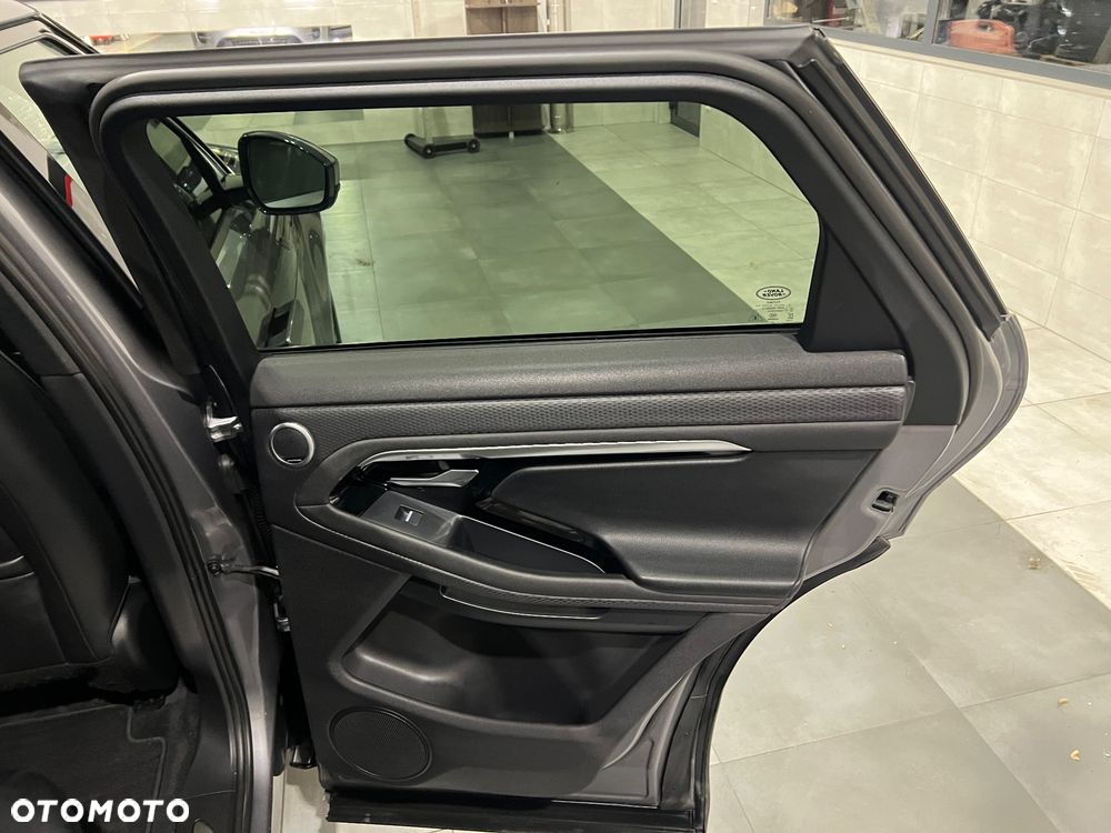 Land Rover Range Rover Evoque - 26
