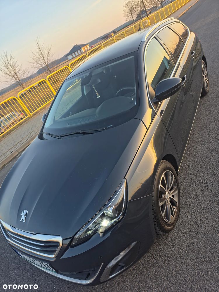 Peugeot 308 1.2 PureTech Allure S&S - 2