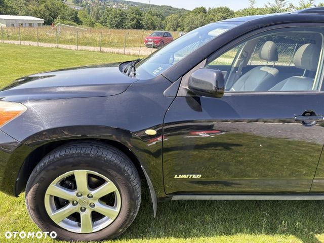 Toyota RAV4 - 2