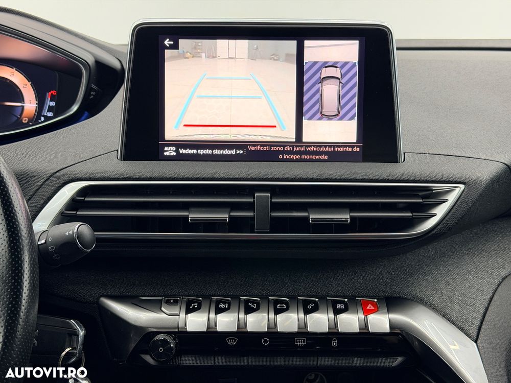 Peugeot 3008 1.2 PureTech Turbo S&S GT-Line - 22