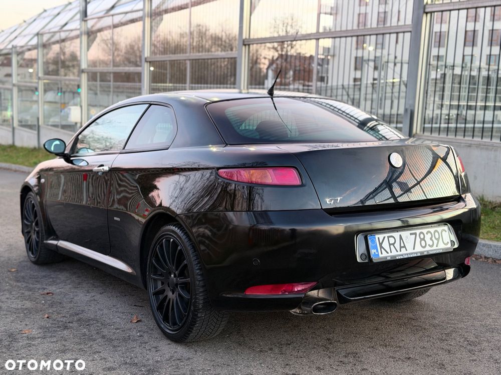 Alfa Romeo GT 2.0JTS Black Line - 4
