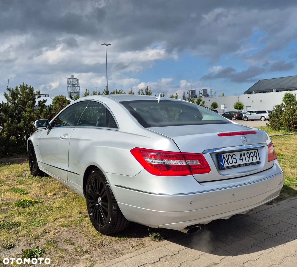 Mercedes-Benz Klasa E 250 CGI BlueEFFICIENCY Automatik Avantgarde - 7