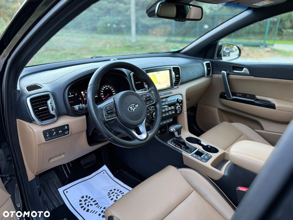 Kia Sportage 2,0 CRDI AWD Platinum - 3
