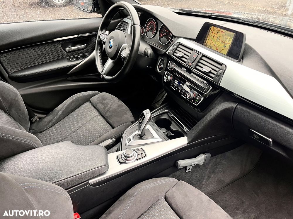 BMW Seria 3 330e iPerformance M Sport - 17