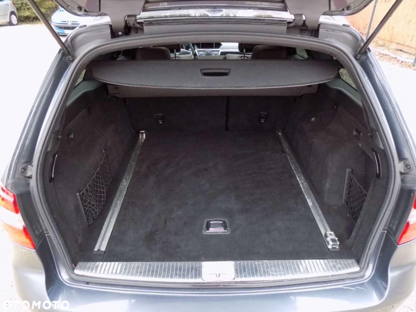 Mercedes-Benz Klasa E - 15