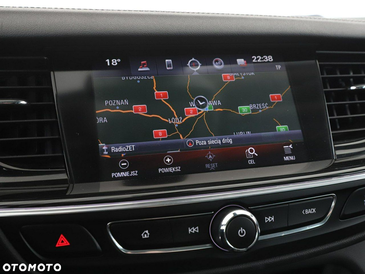 Opel Insignia - 25