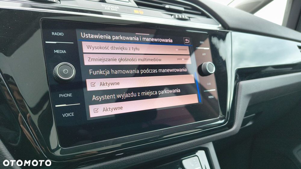 Volkswagen Touran - 24