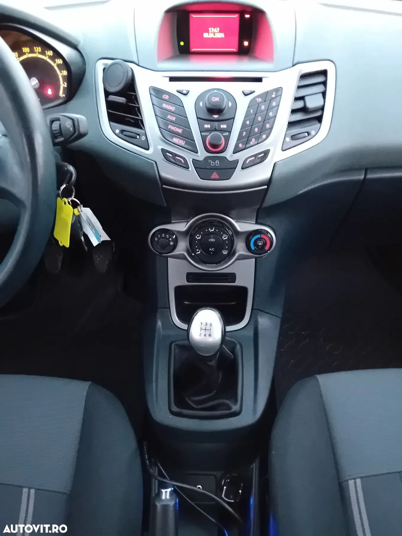Ford Fiesta 1.4 TDCI Titanium - 8