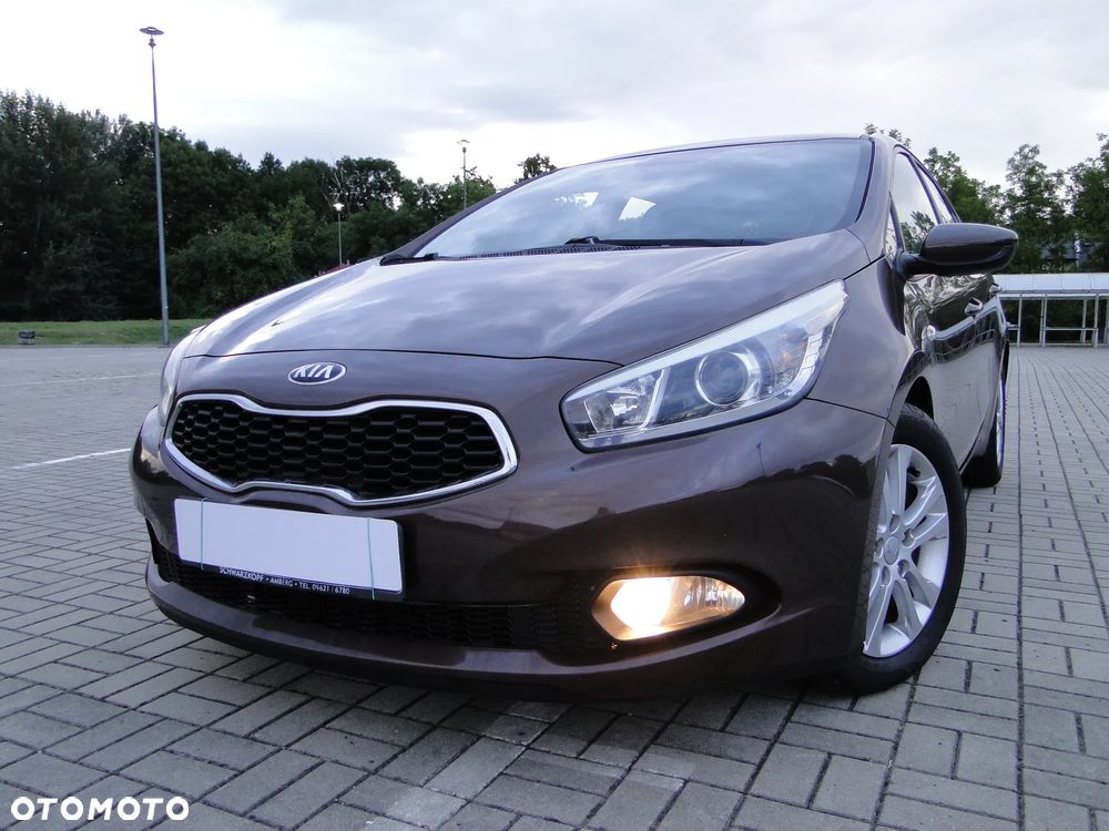 Kia Ceed 1.4 CVVT Vision - 34