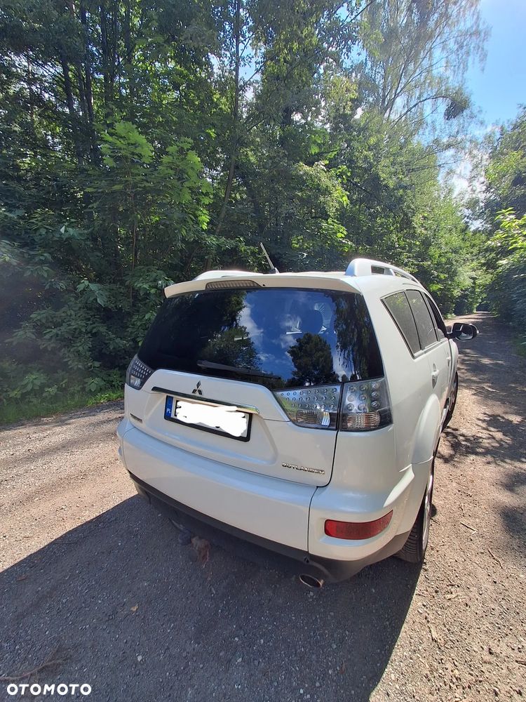 Mitsubishi Outlander 2.0 2WD - 4