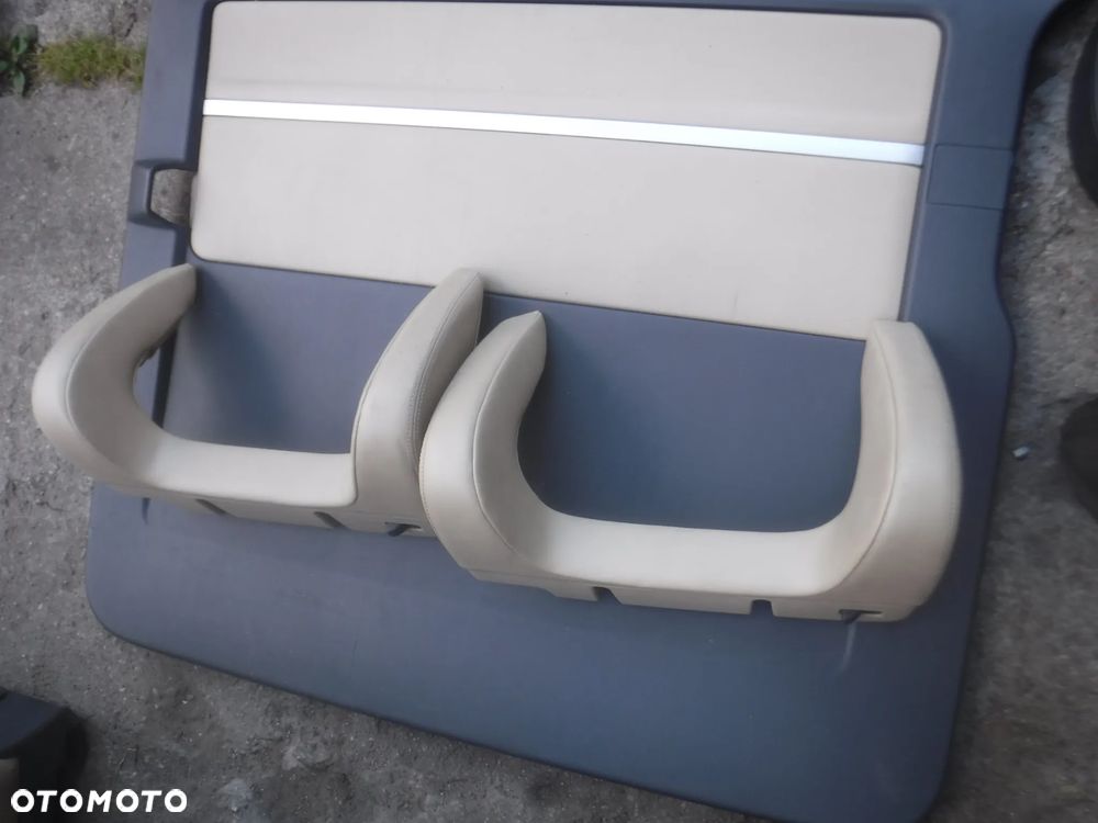 Vw T5 Lift T6 multivan fotele siedzenia grzane  kanapa skory stolik przekladka 2 X drzwi boczki roletki kpl - 14