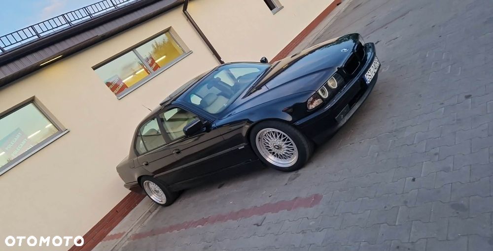 BMW Seria 7 - 12