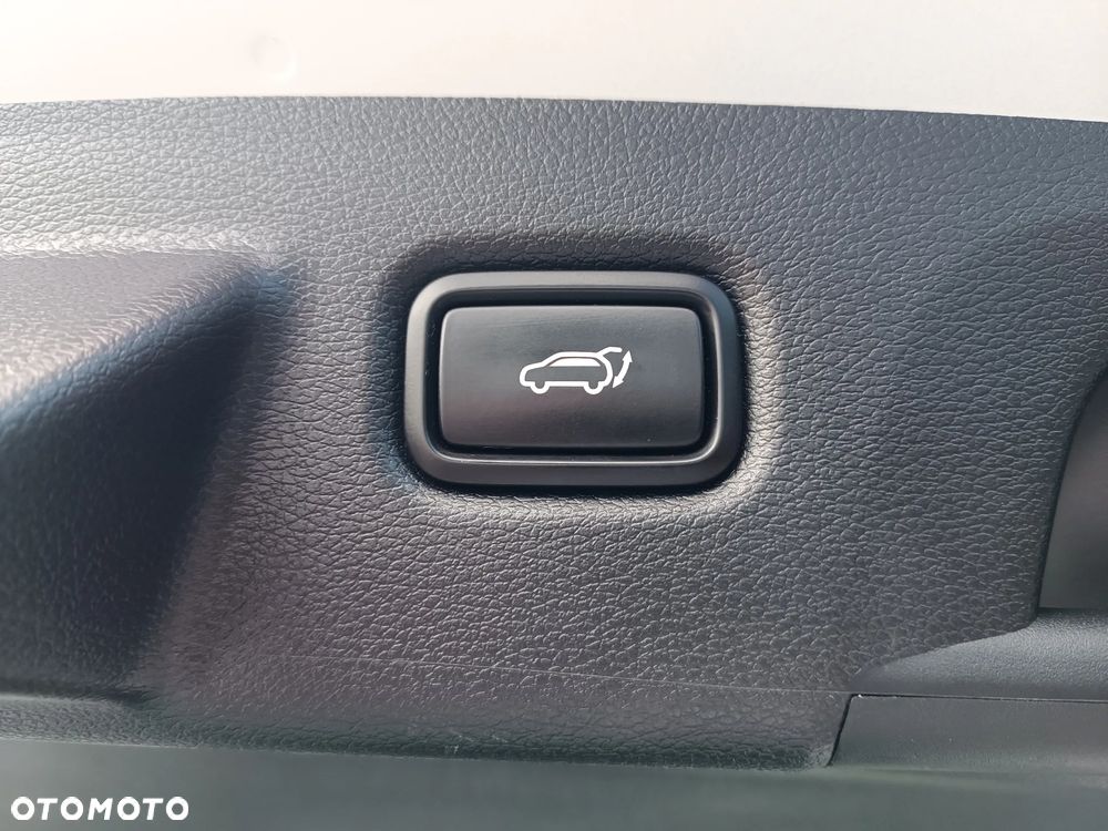 Kia XCeed 1.6 T-GDI L Business Line DCT - 24