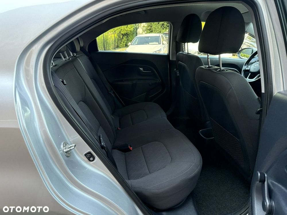Kia Rio 1.2 M - 23