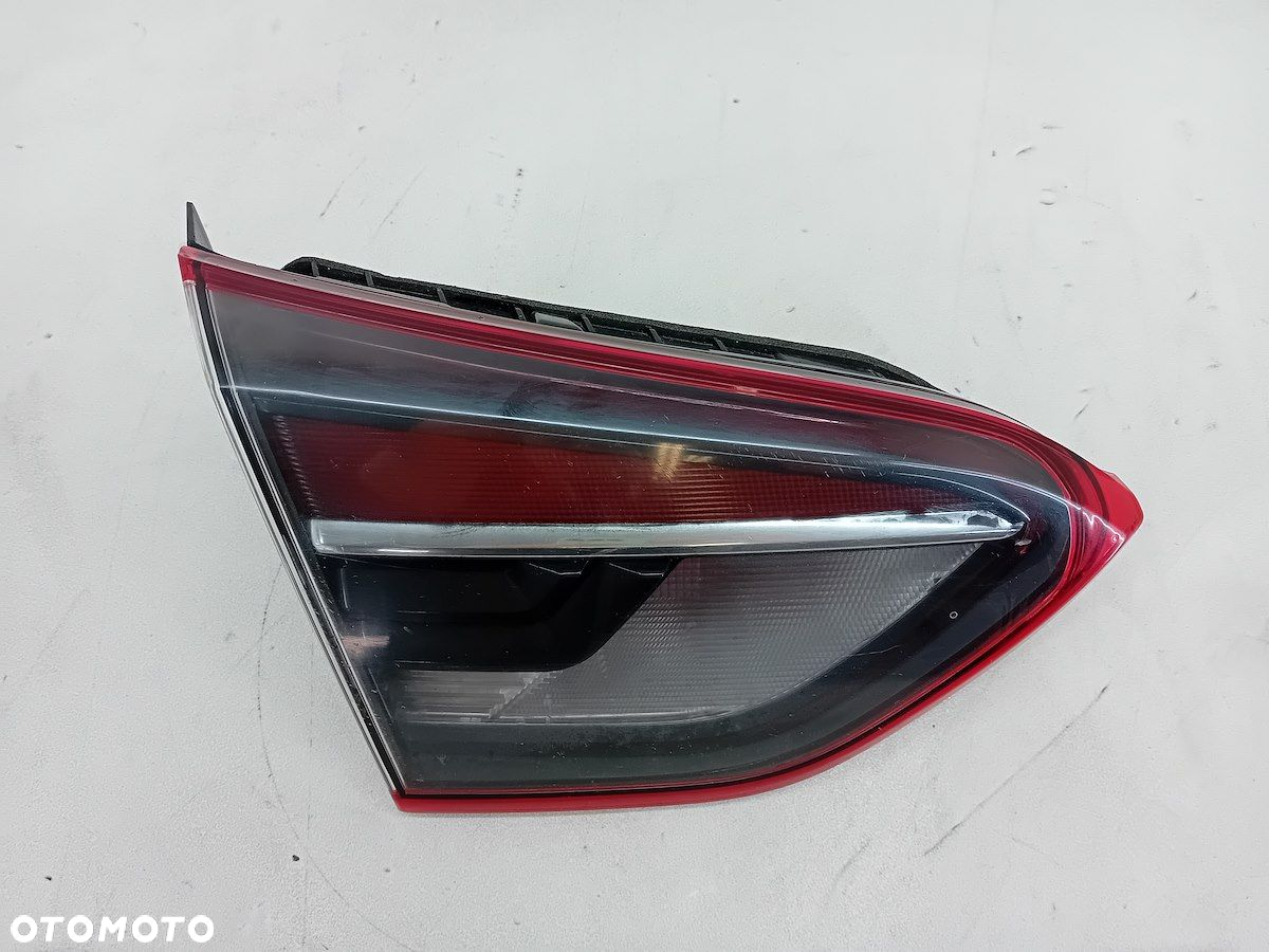 LAMPA TYLNA LEWA W KLAPE OPEL CROSSLAND-X - 5