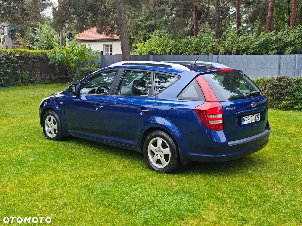 Kia Ceed 2007 photo 4