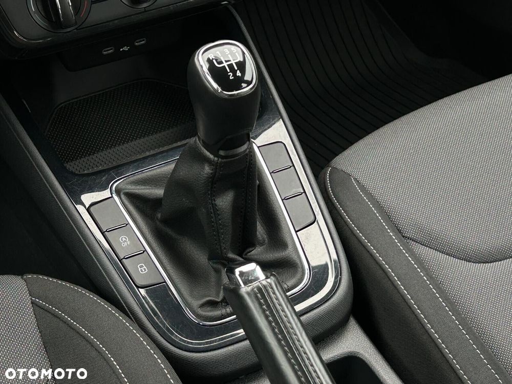 Skoda Fabia 1.0 Ambition - 26