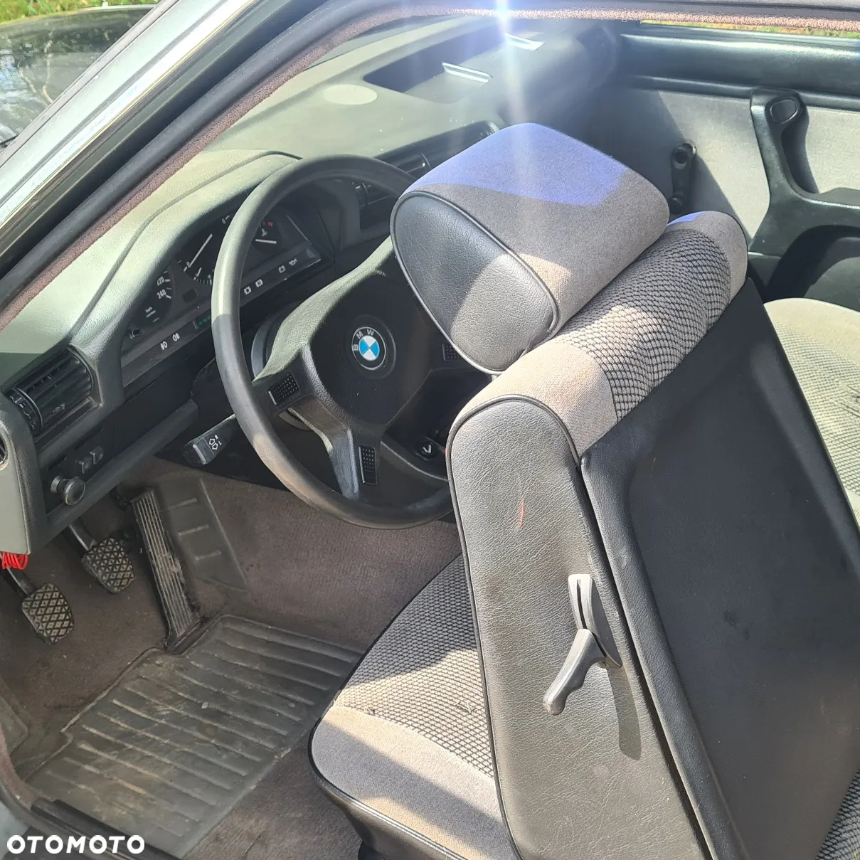 BMW Seria 3 320i - 25