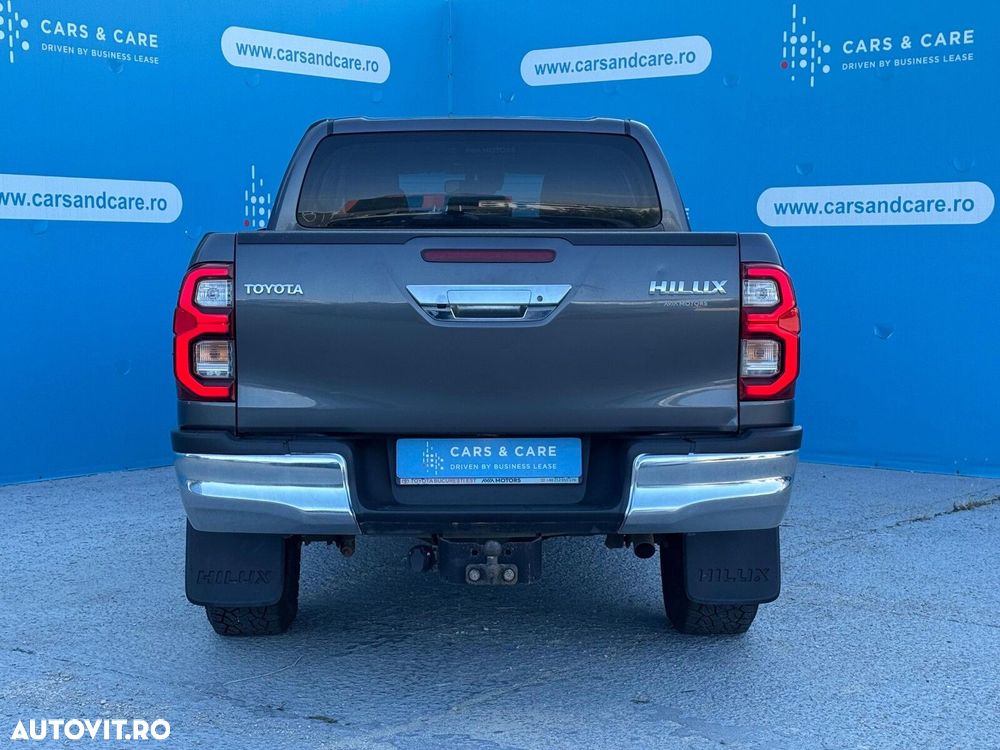 Toyota Hilux - 13