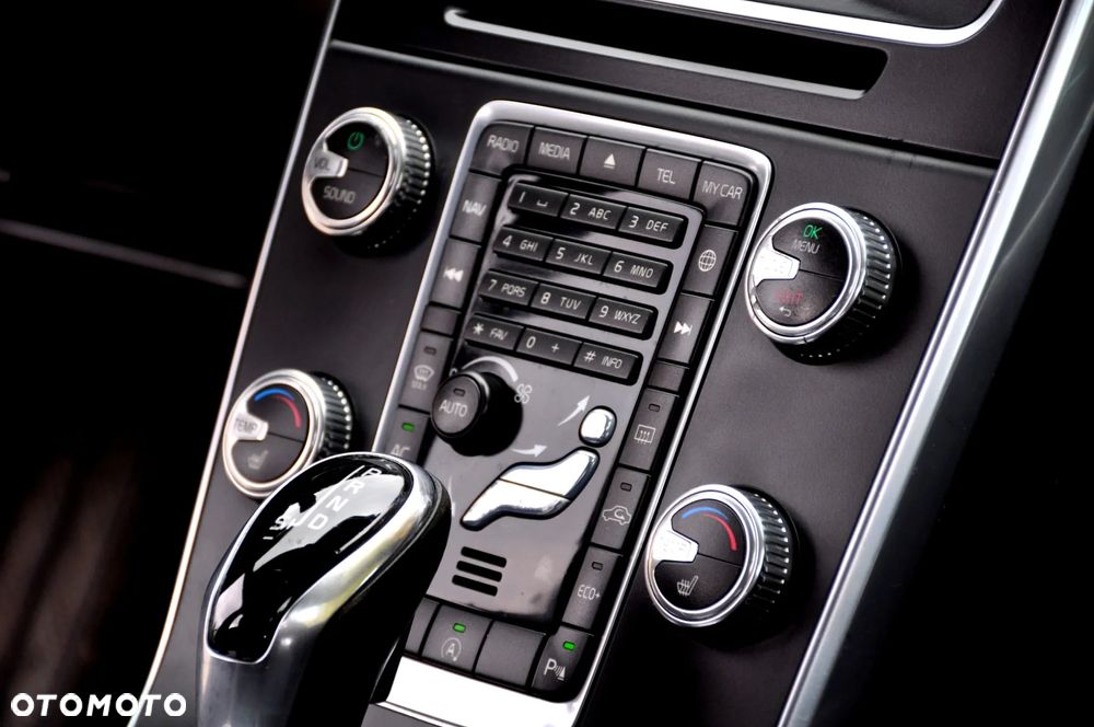 Volvo V60 D4 Drive-E Summum - 32