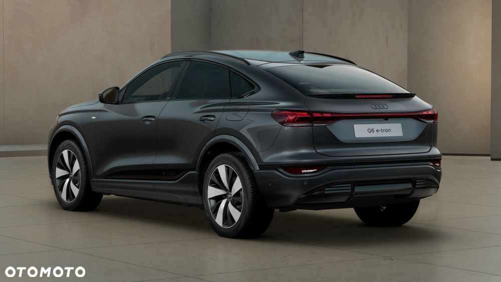 Audi Q6 e-tron - 5