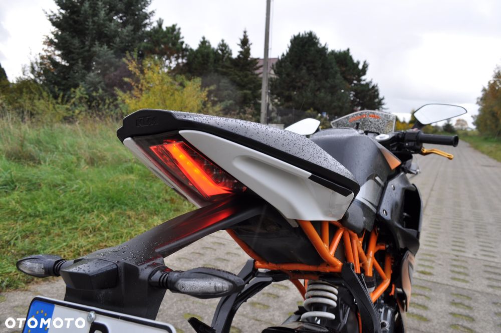 KTM RC 125 - 11