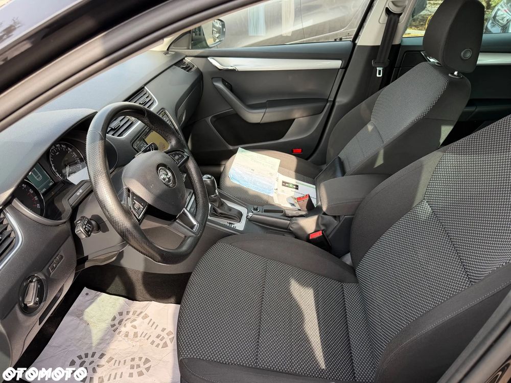 Skoda Octavia 2.0 TDI DSG Ambition - 10