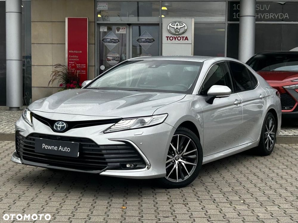 Toyota Camry 2.5 Hybrid Executive CVT - 2