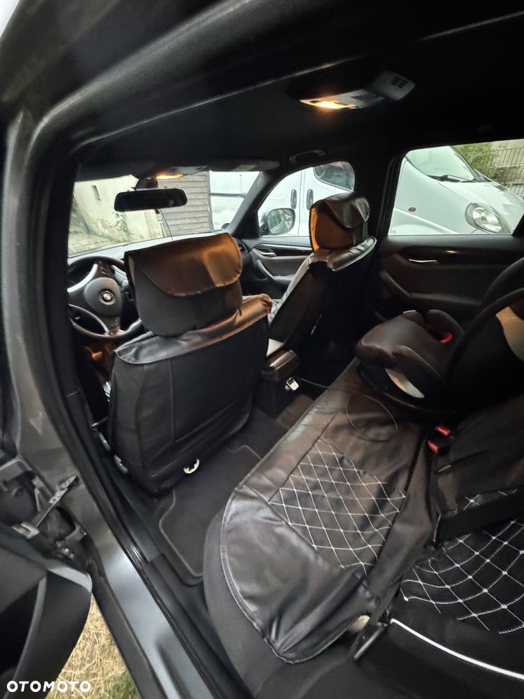 BMW X1 xDrive20d - 10