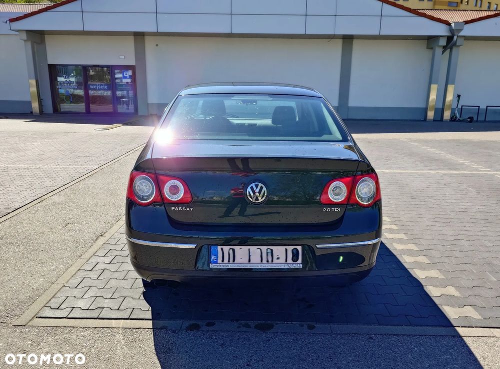 Volkswagen Passat 2.0 TDI DPF Comfortline - 5