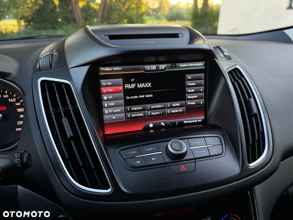 Ford Kuga 2.0 TDCi 4x4 Titanium - 28
