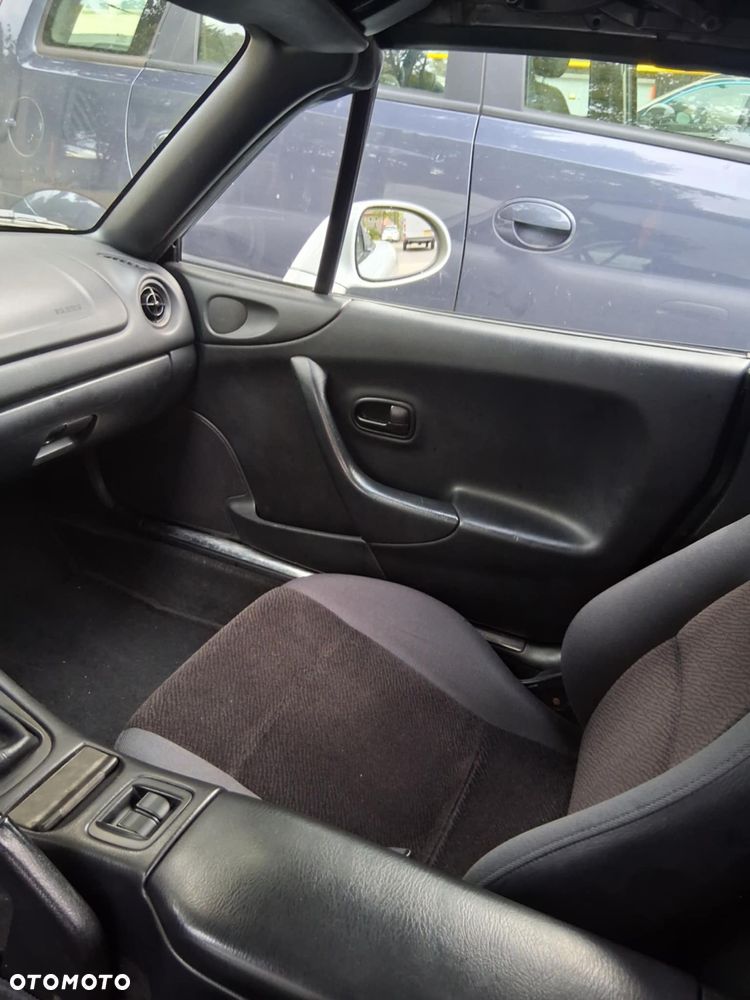 Mazda MX-5 1.6i 16V - 8