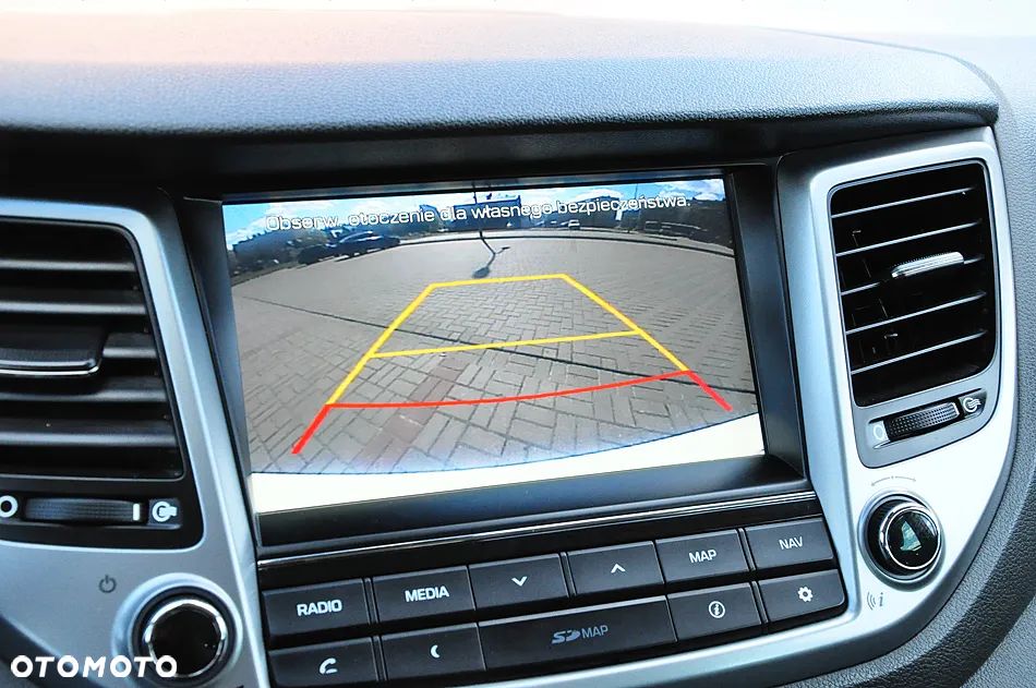 Hyundai Tucson 2.0 CRDI BlueDrive GO Plus 2WD - 24