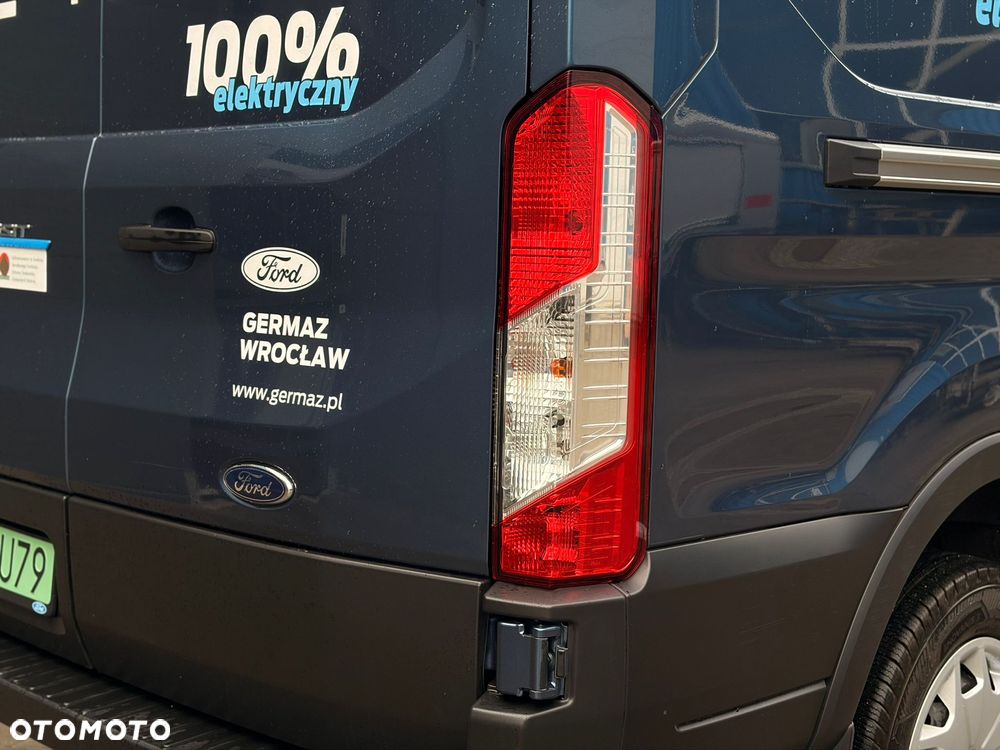 Ford E-Transit - 15
