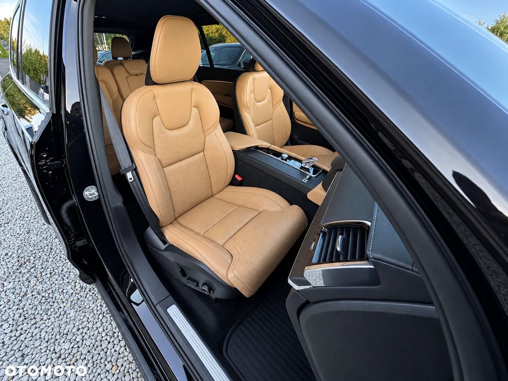 Volvo XC 90 D5 AWD Inscription 7os - 36